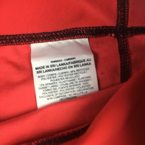 cropped fitness nike